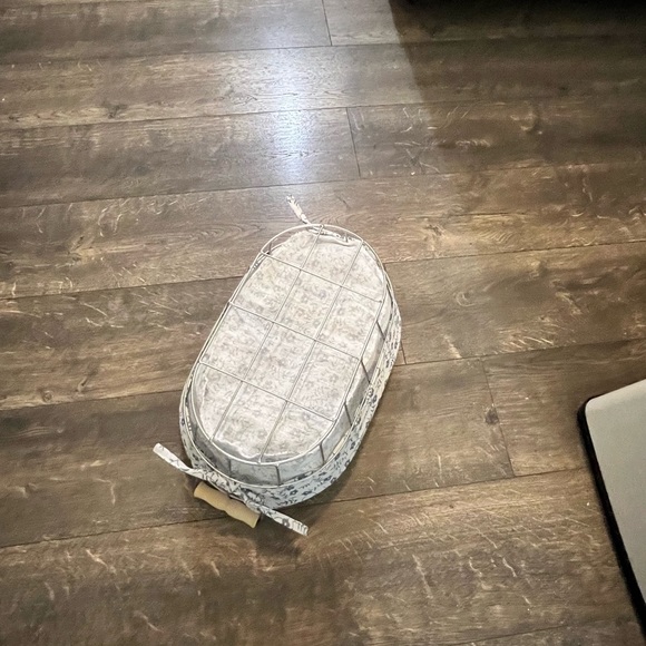 True Living Wire Basket W/ Fabric Liner & Wooden Handles NEW - Picture 5 of 6